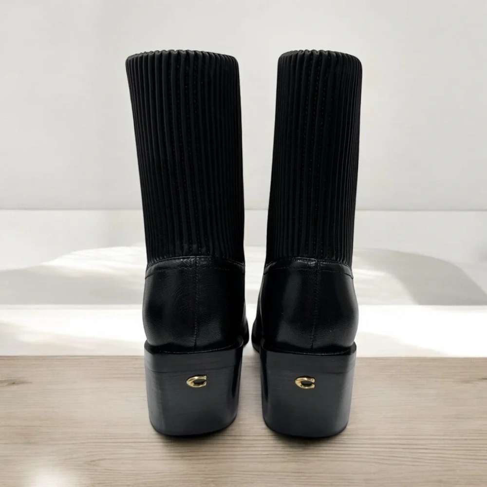 COACH

Prestyn  Leather Chelsea Ankle Boots size 6 B - Picture 9 of 15